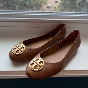 Tory Burch Chelsea Ballet Flat in Royal Tan/Gold